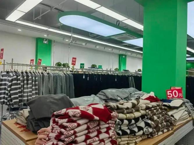 橙友爆料,杭州多家服装工厂年末清仓,比四季青便宜!